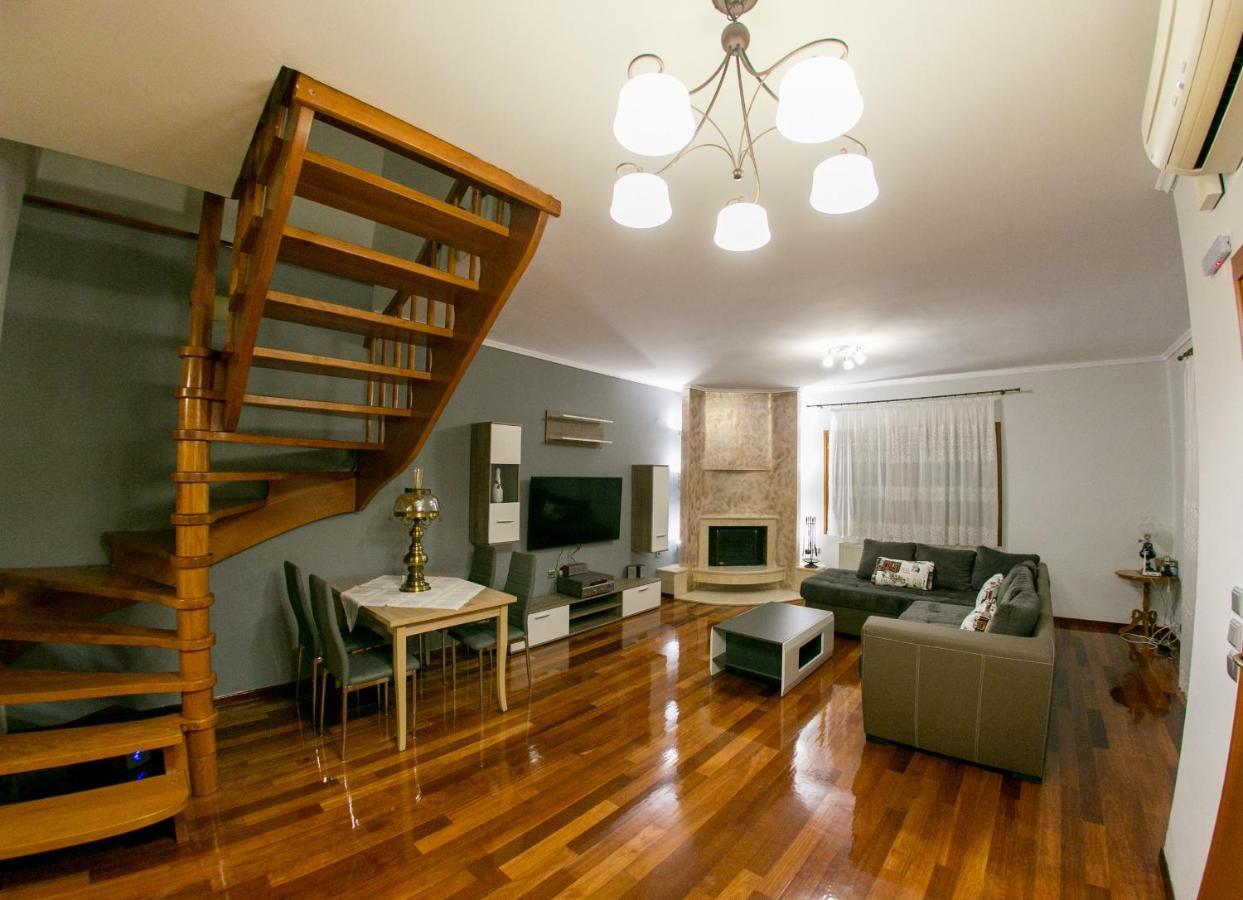 Villa Vier Luxury House *